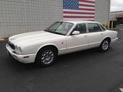 2001 JAGUAR Jaguar XJ8 Base Sedan 4-Door